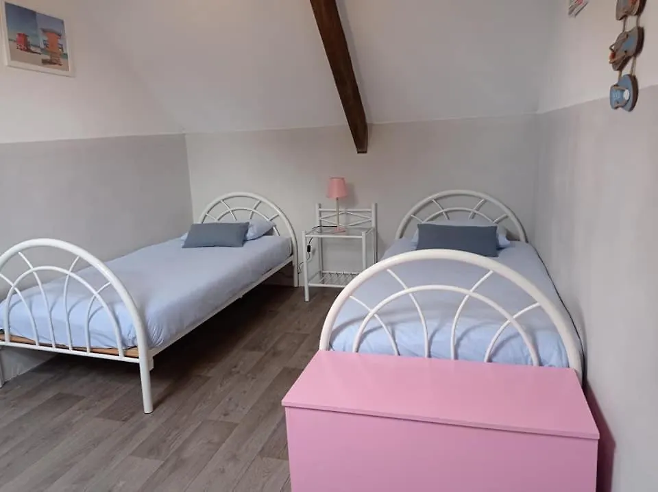 Holiday home Les Gites Du Triskell, Gite De L'Air Sainte-Trephine